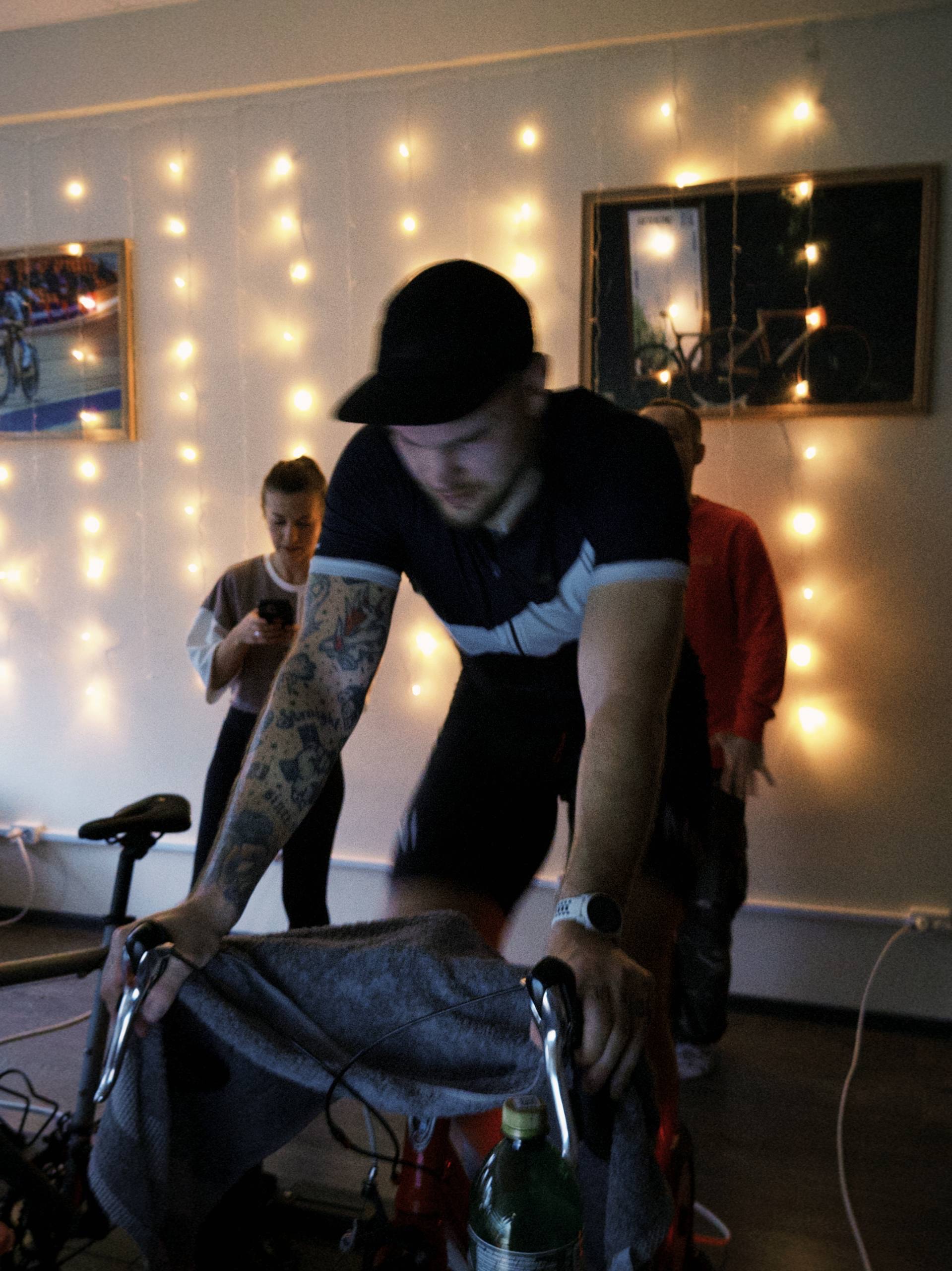 Тренировки на станках и велотренажёрах